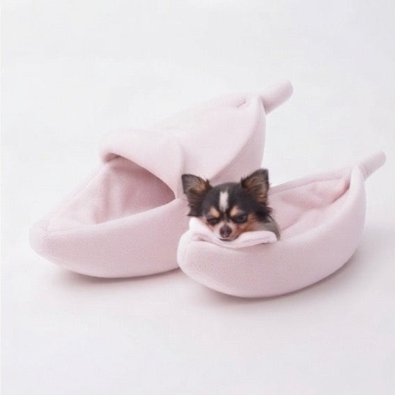 Cozy Banana Pet Cave™